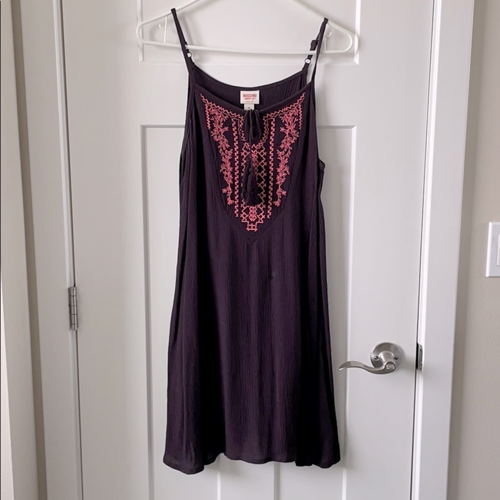 Mossimo rayon embroidered dress